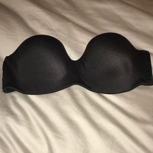 Victoria’s Secret black strapless bra, 34C